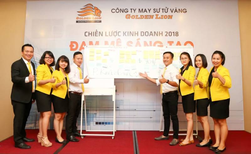 Chất lượng, kiểu dáng đồng phục công ty là một trong những yếu tố được quan tâm nhiều nhất tại đồng phục Sư Tử Vàng