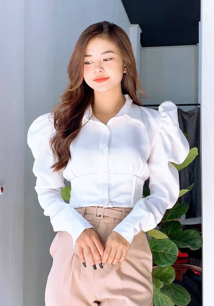 Mẫu áo sơ mi croptop sang chảnh cho "chị đẹp"