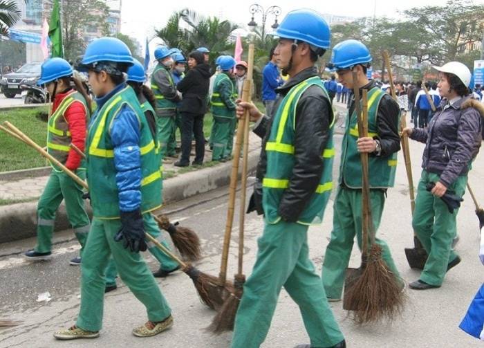 Đồng phục dành cho nhân viên vệ sinh khu công nghiệp