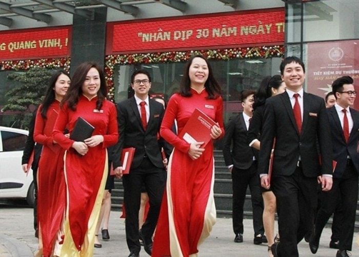 Trang phục nhân viên ngân hàng nông nghiệp và phát triển nông thôn Việt Nam