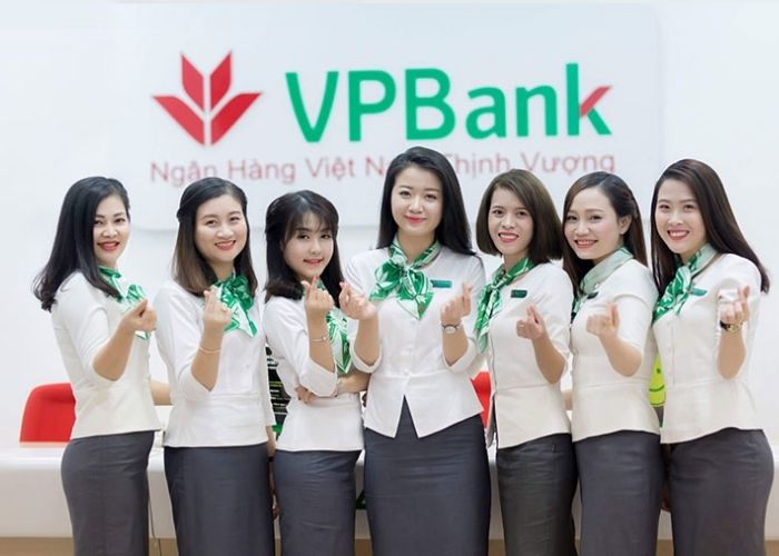 Tạo điểm nhấn với chiếc nơ đồng phục VPBank