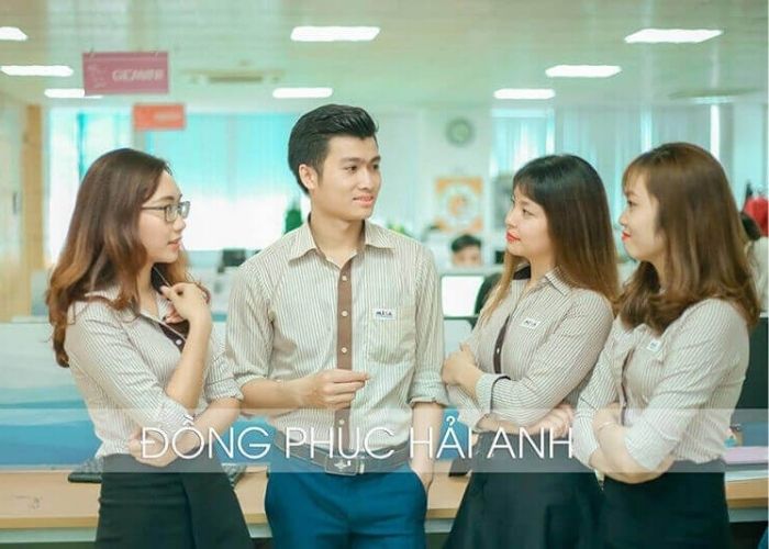 Nhà cung cấp đồng phục chuyên nghiệp cần đưa nhiều mẫu đồng phục đa dạng