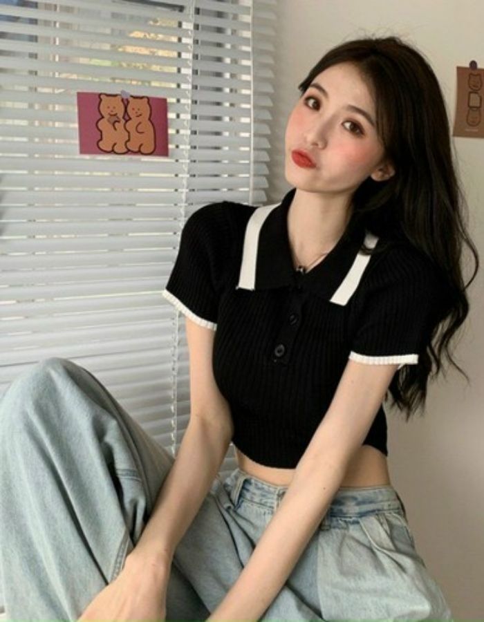 Khuyến rũ hơn với áo polo croptop