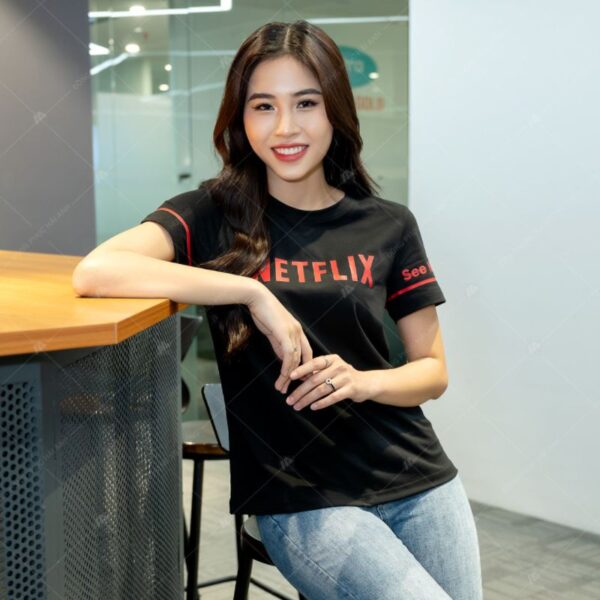 Áo thun cổ tròn đồng phục doanh nghiệp Netflix màu đen