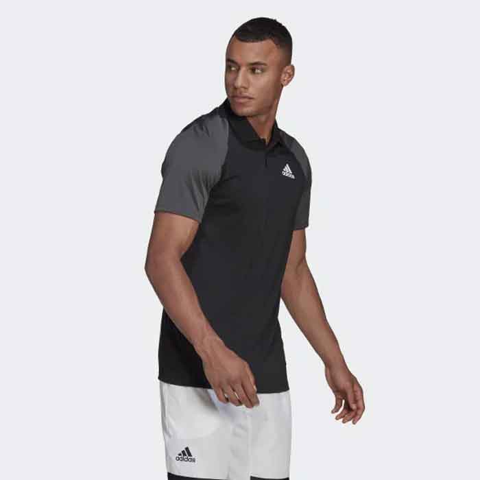 Áo polo của hãng thể thao nổi tiếng Adidas