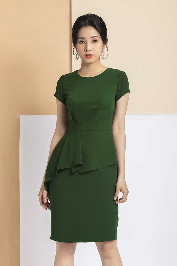 Mẫu peplum big size hiện đang trở nên cực hot