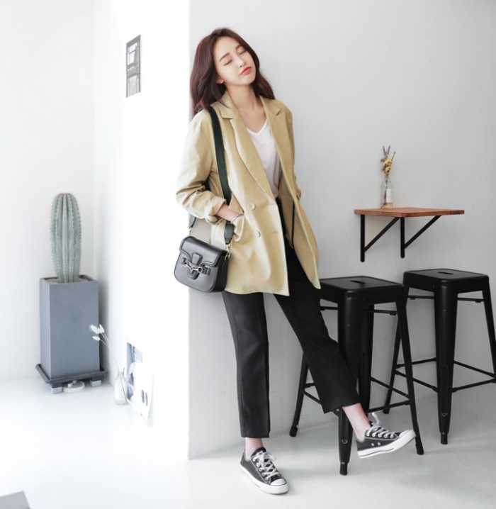 Mix đồ cực xinh, khoác áo blazer cá tính, phong cách công sở năng động