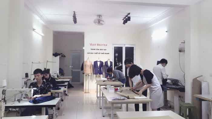 Công ty may mặc Vest Nguyễn