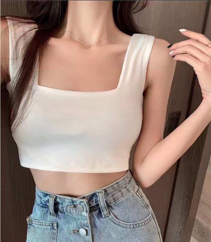 Cá tính hơn với áo dây croptop