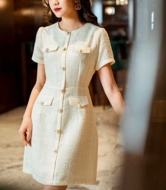 Kiểu đầm công sở trẻ trung dạ tweed hợp với cô nàng yêu thích thời trang sành điệu, cao cấp