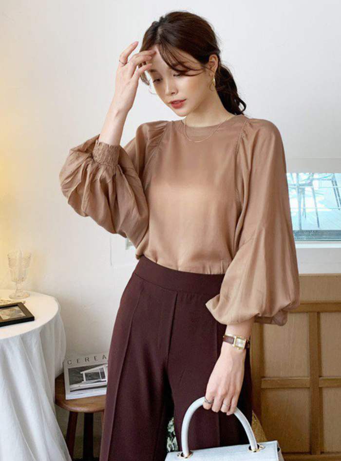 Áo blouse kiểu Hàn Quốc dành cho những cô nàng có thiên hướng thích sự điệu đà