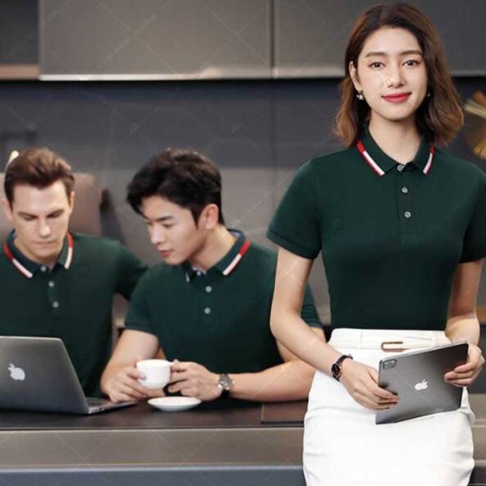 Đồng phục polo cổ Đức màu xanh rêu cho cả nam và nữ được sản xuất bởi Thời trang Hải Anh