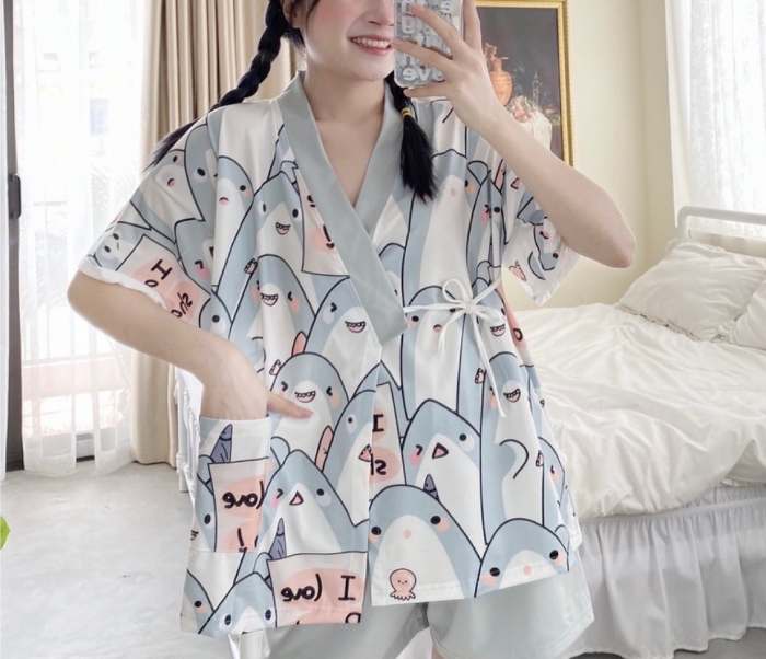 Bộ đồ mặc nhà được thiết kế theo phong cách kimono có họa tiết siêu cute