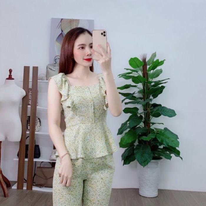 Áo kiểu peplum quá đỗi quen thuộc với chị em phụ nữ