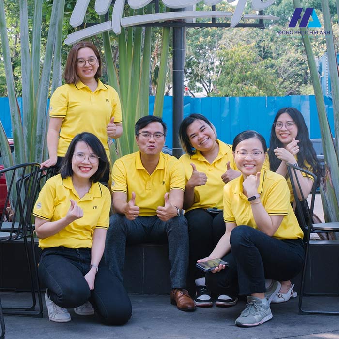 Thanh lịch và chuyên nghiệp với mẫu áo polo đồng phục McD